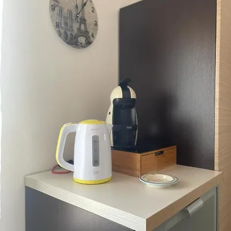 Garibaldi Suites & Apartman *